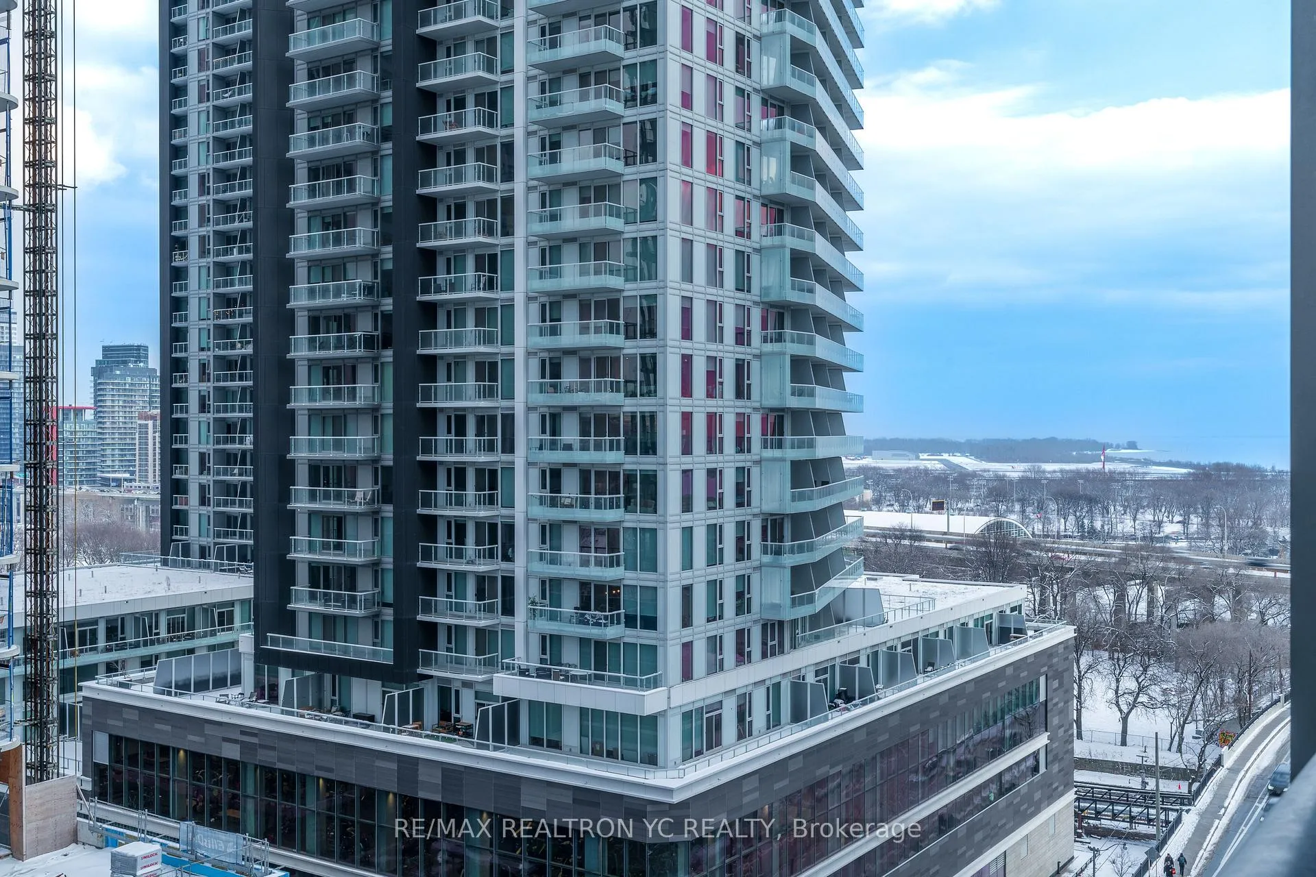 Photo 11 of Unit 1102, 19 Western Battery Road, Toronto, Niagara — HOMEH