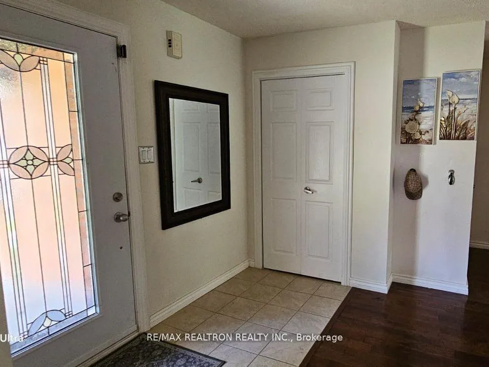 Photo 2 of Unit Upper, 31 Keeble Crescent, Ajax, Central — HOMEH