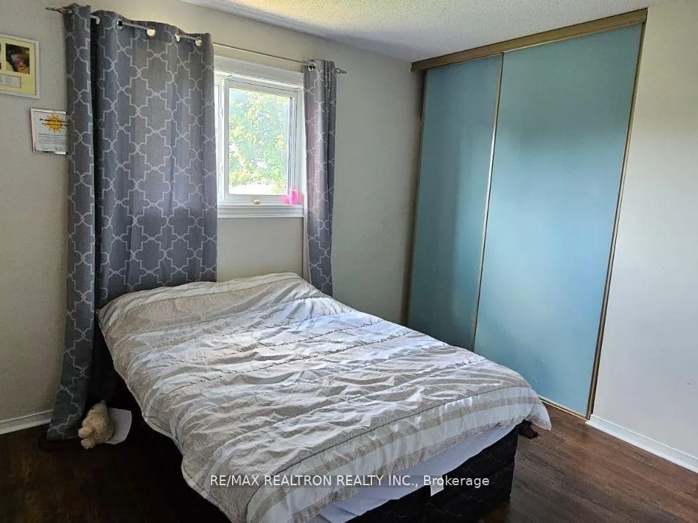 Photo 13 of Unit Upper, 31 Keeble Crescent, Ajax, Central — HOMEH