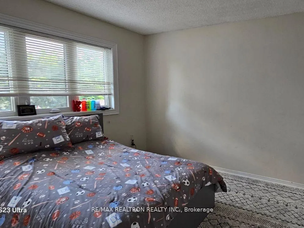 Photo 16 of Unit Upper, 31 Keeble Crescent, Ajax, Central — HOMEH
