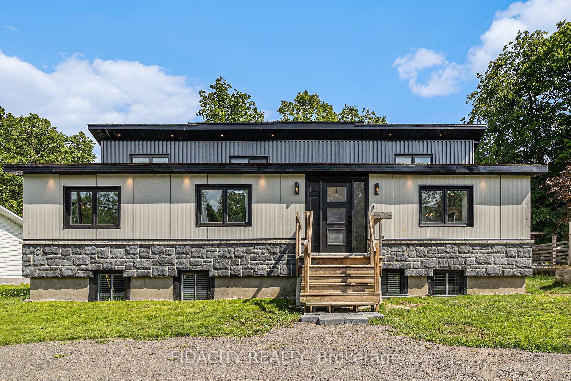 Photo 1 of 146 Crown Point Road, Ottawa, Constance Bay — HOMEH