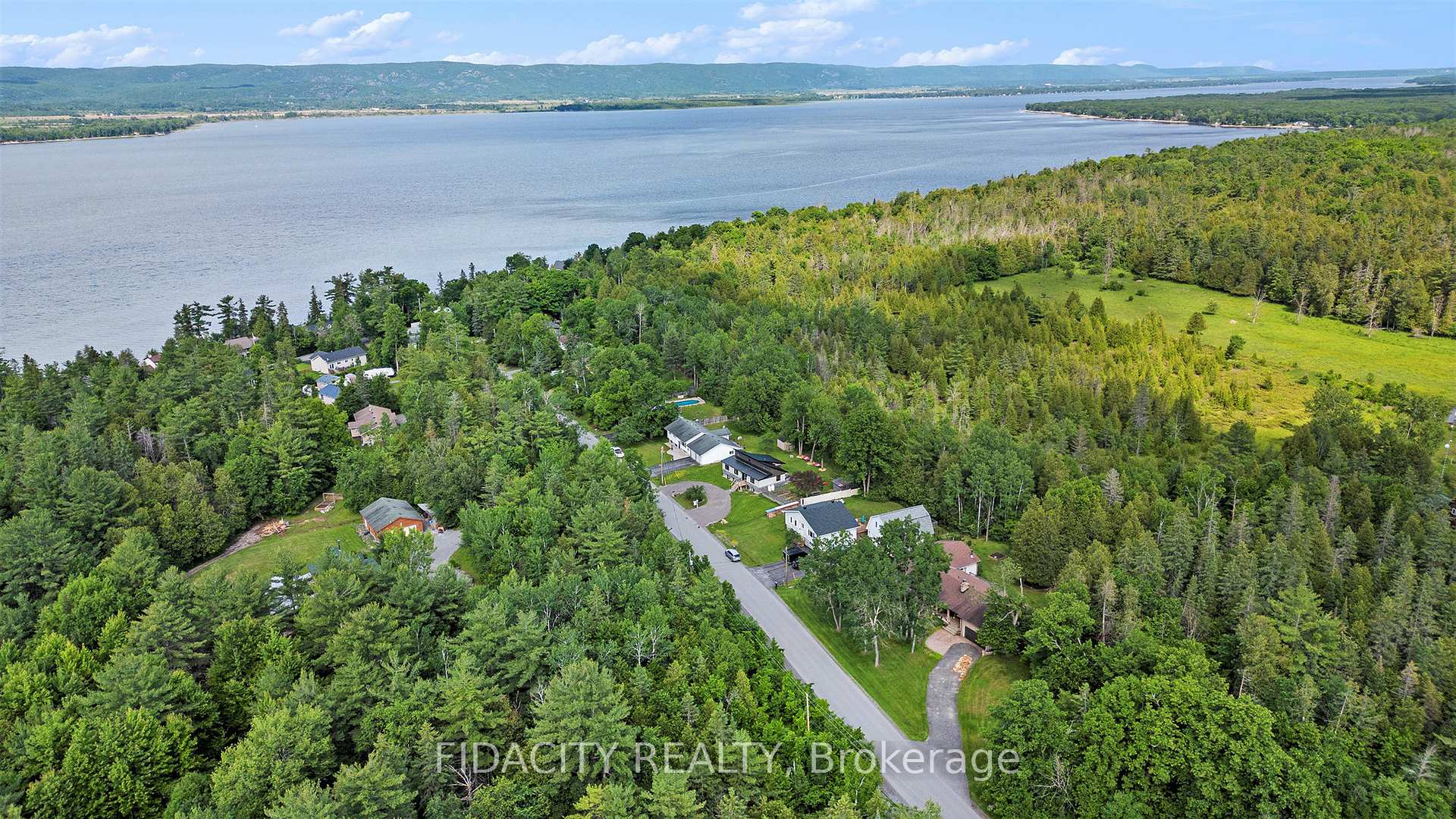 Photo 10 of 146 Crown Point Road, Ottawa, Constance Bay — HOMEH
