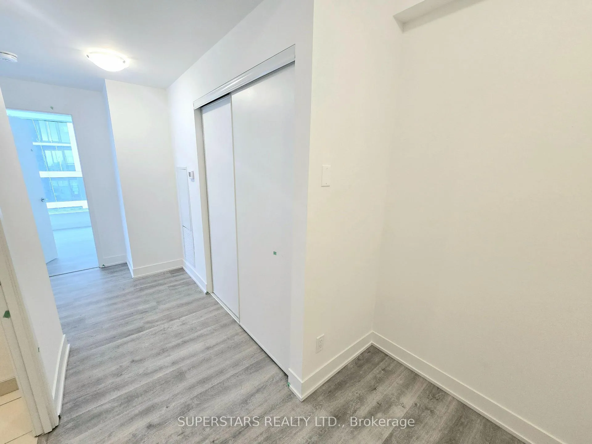 Photo 4 of Unit 1902, 38 Andre de Grasse Street, Markham, Unionville — HOMEH