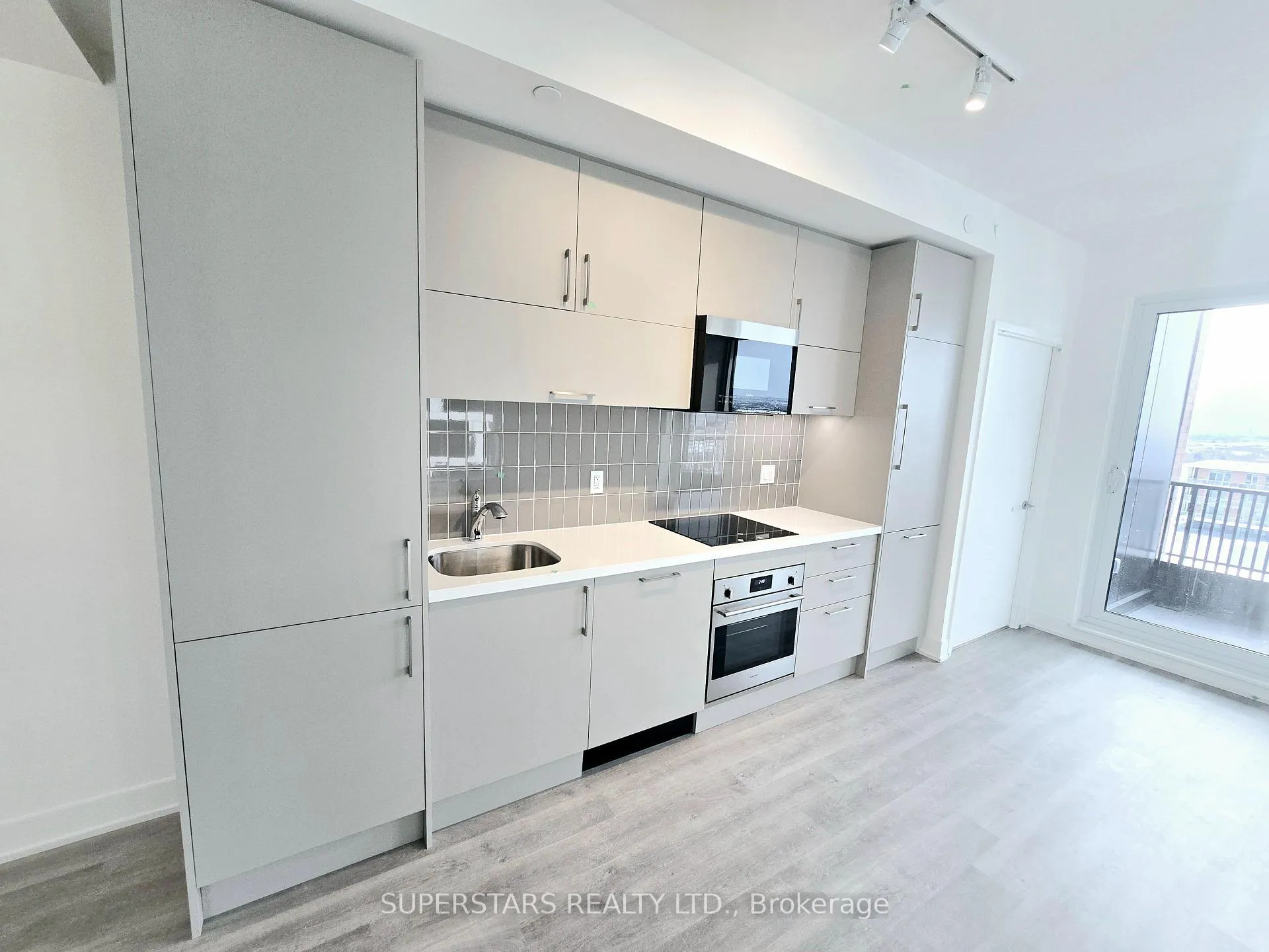 Photo 6 of Unit 1902, 38 Andre de Grasse Street, Markham, Unionville — HOMEH