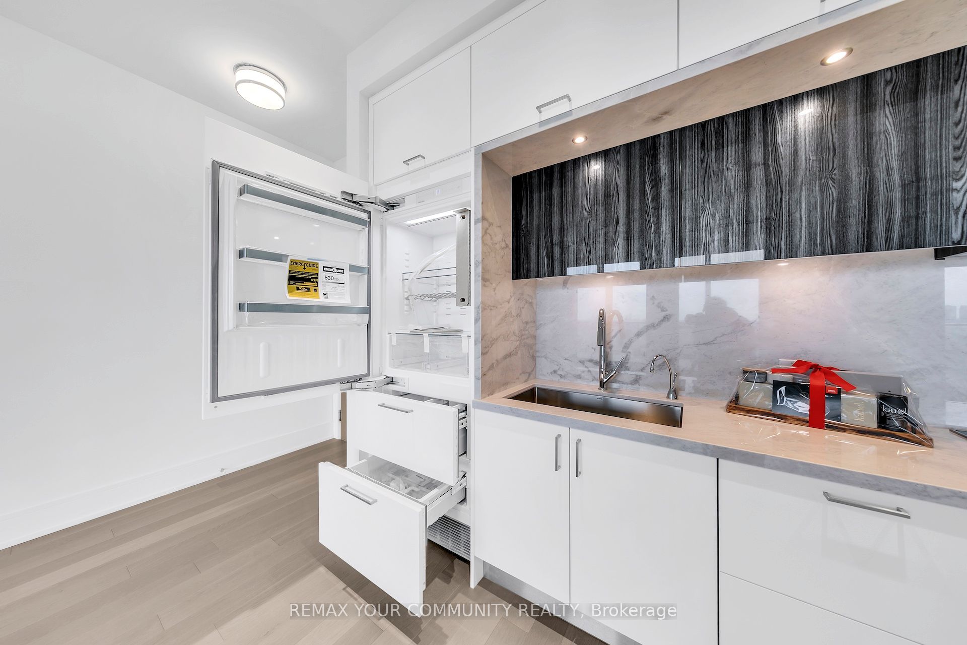 Photo 11 of Unit PH05, 397 Royal Orchard Boulevard, Markham, Royal Orchard — HOMEH