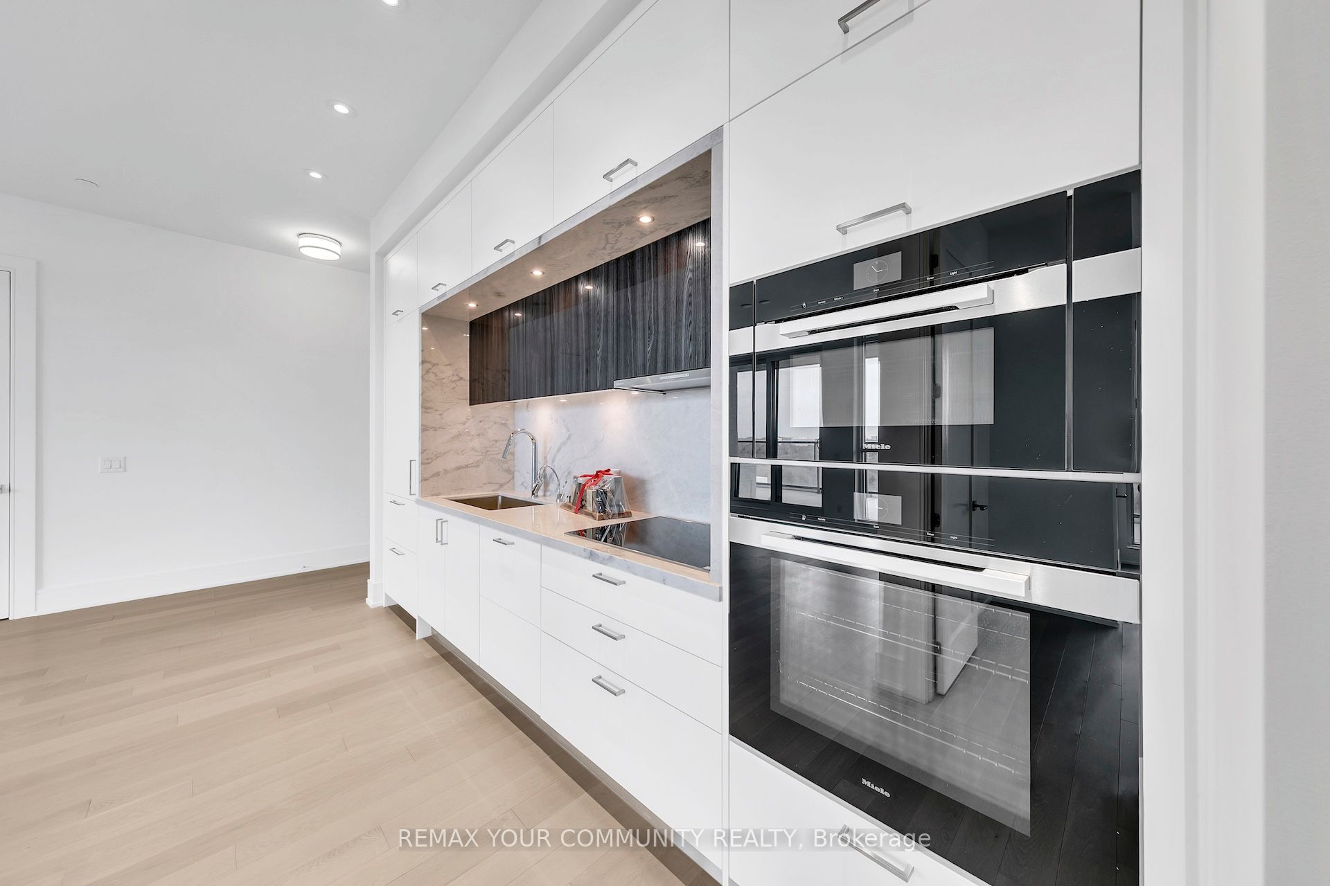 Photo 10 of Unit PH05, 397 Royal Orchard Boulevard, Markham, Royal Orchard — HOMEH