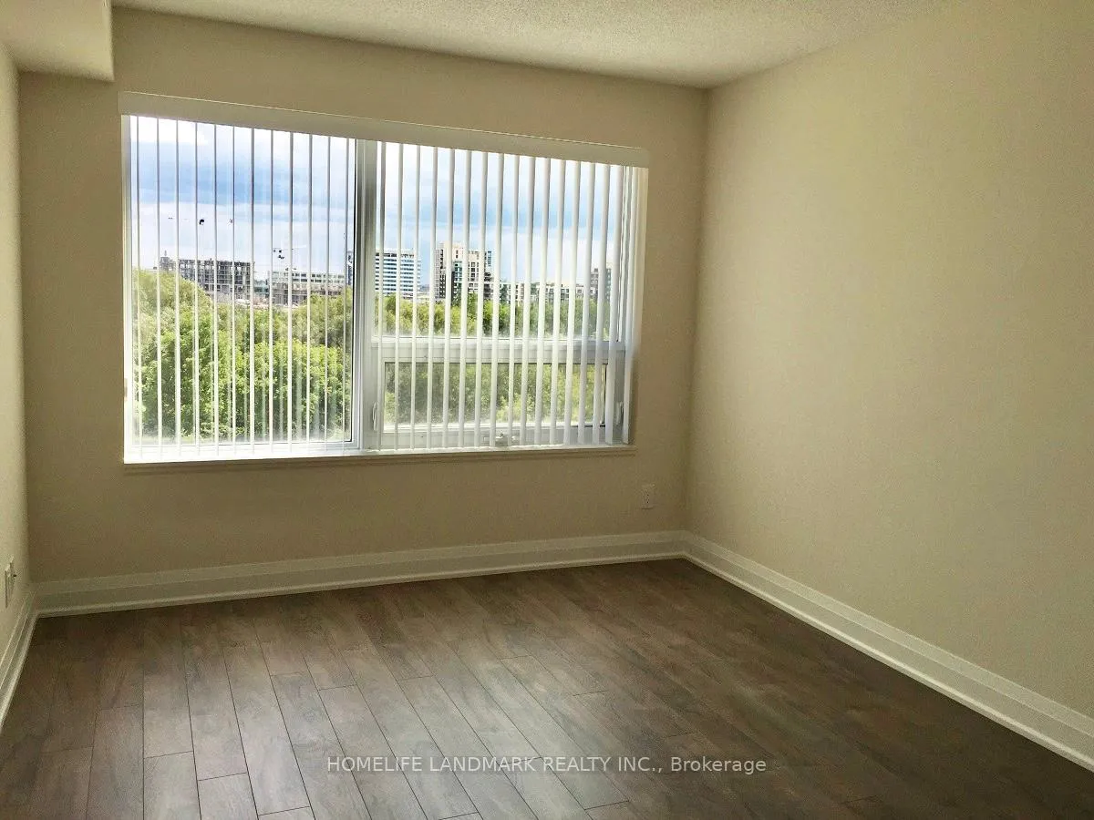 Photo 4 of Unit 711, 18 Uptown Drive, Markham, Unionville — HOMEH