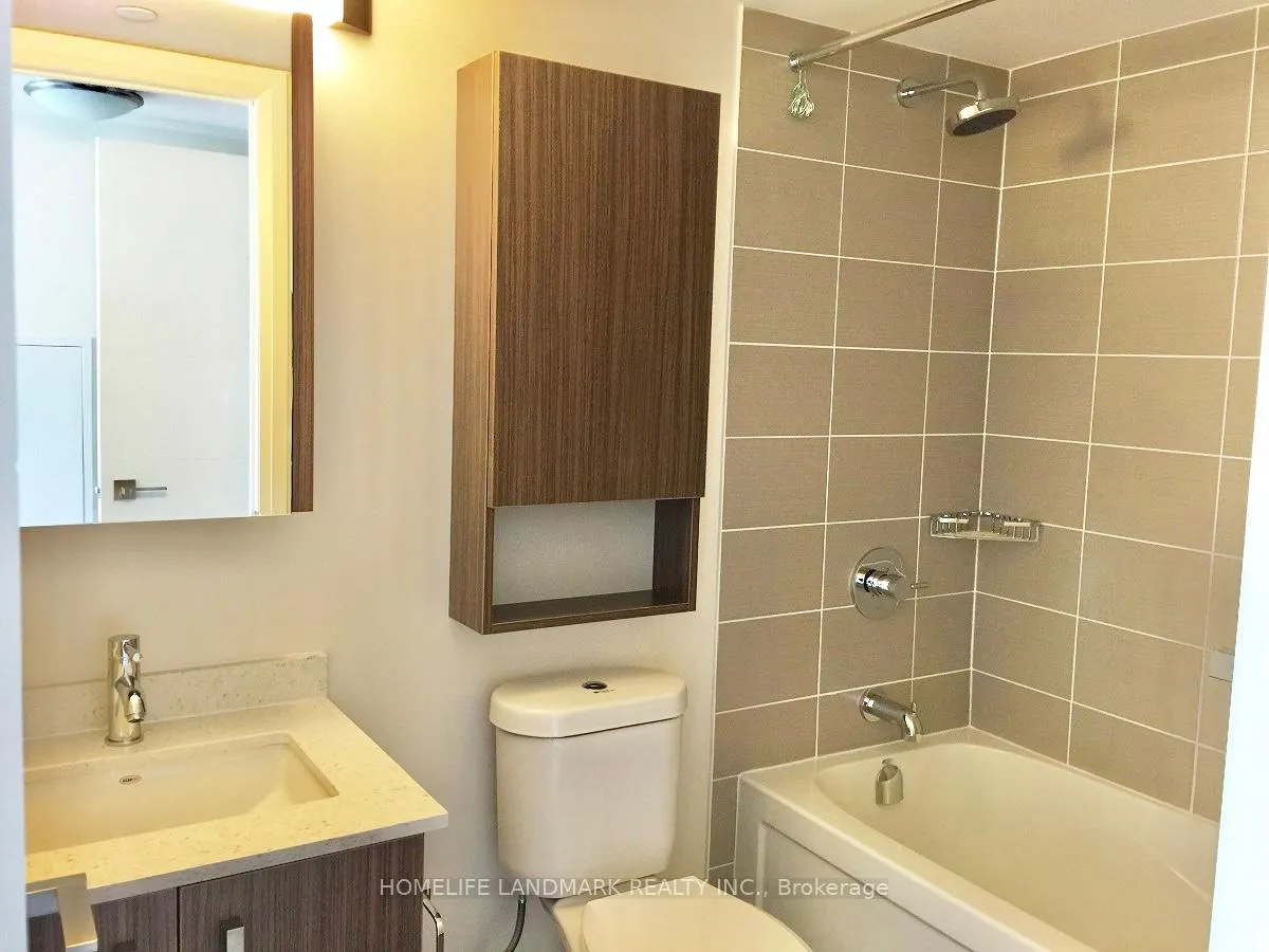 Photo 6 of Unit 711, 18 Uptown Drive, Markham, Unionville — HOMEH