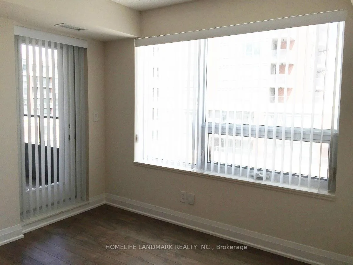 Photo 8 of Unit 711, 18 Uptown Drive, Markham, Unionville — HOMEH