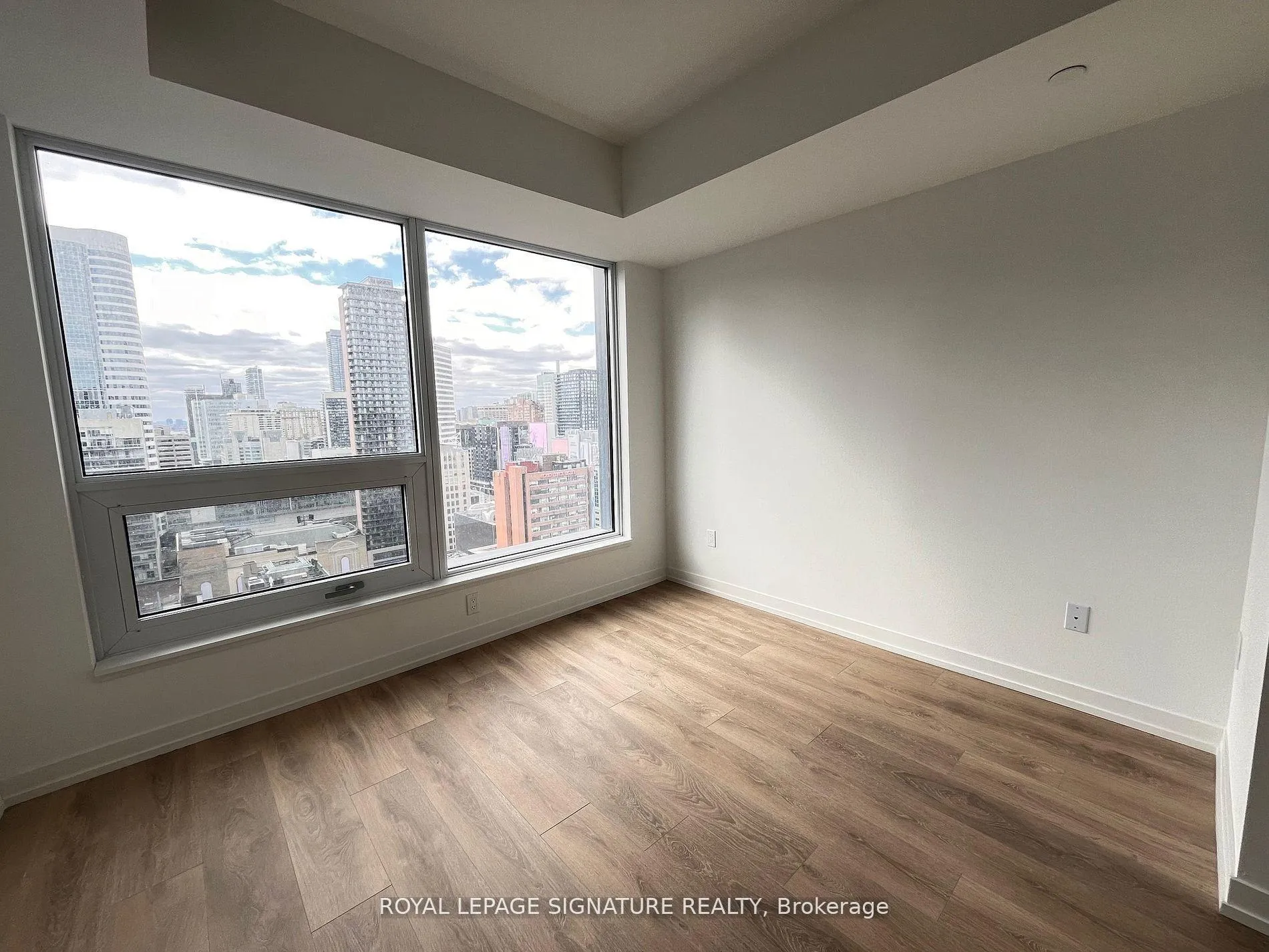 Photo 5 of Unit 2609, 82 Dalhousie Street, Toronto, Church-Yonge Corridor — HOMEH