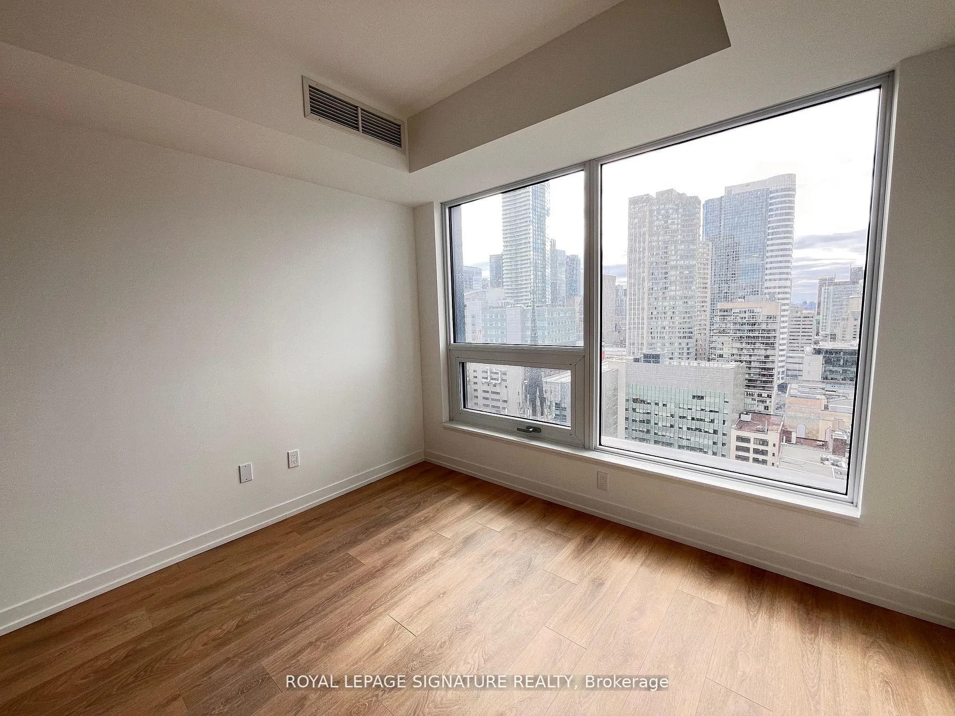 Photo 6 of Unit 2609, 82 Dalhousie Street, Toronto, Church-Yonge Corridor — HOMEH