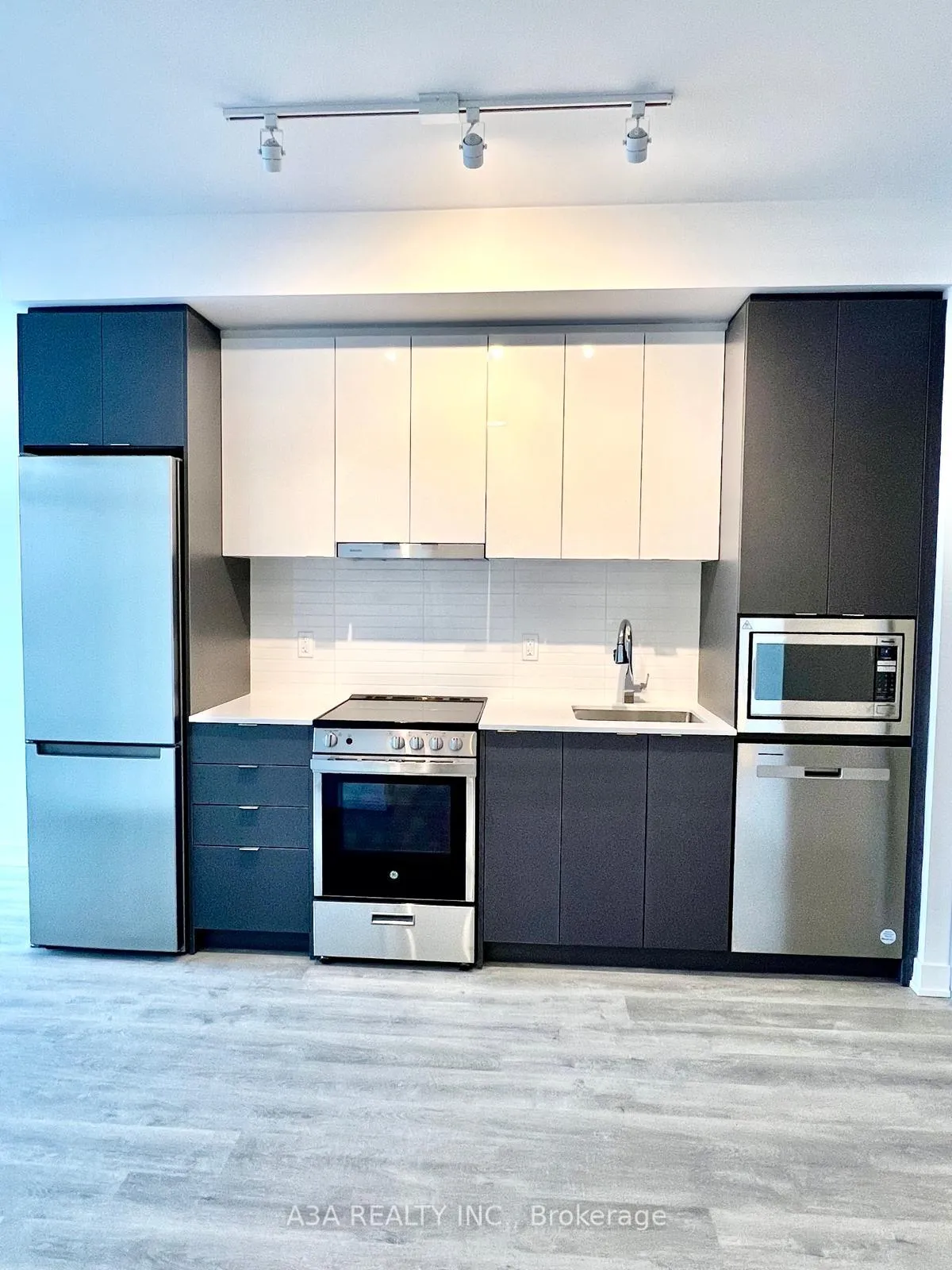 Photo 13 of Unit 1509, 50 Upper Mall Way, Vaughan, Brownridge — HOMEH