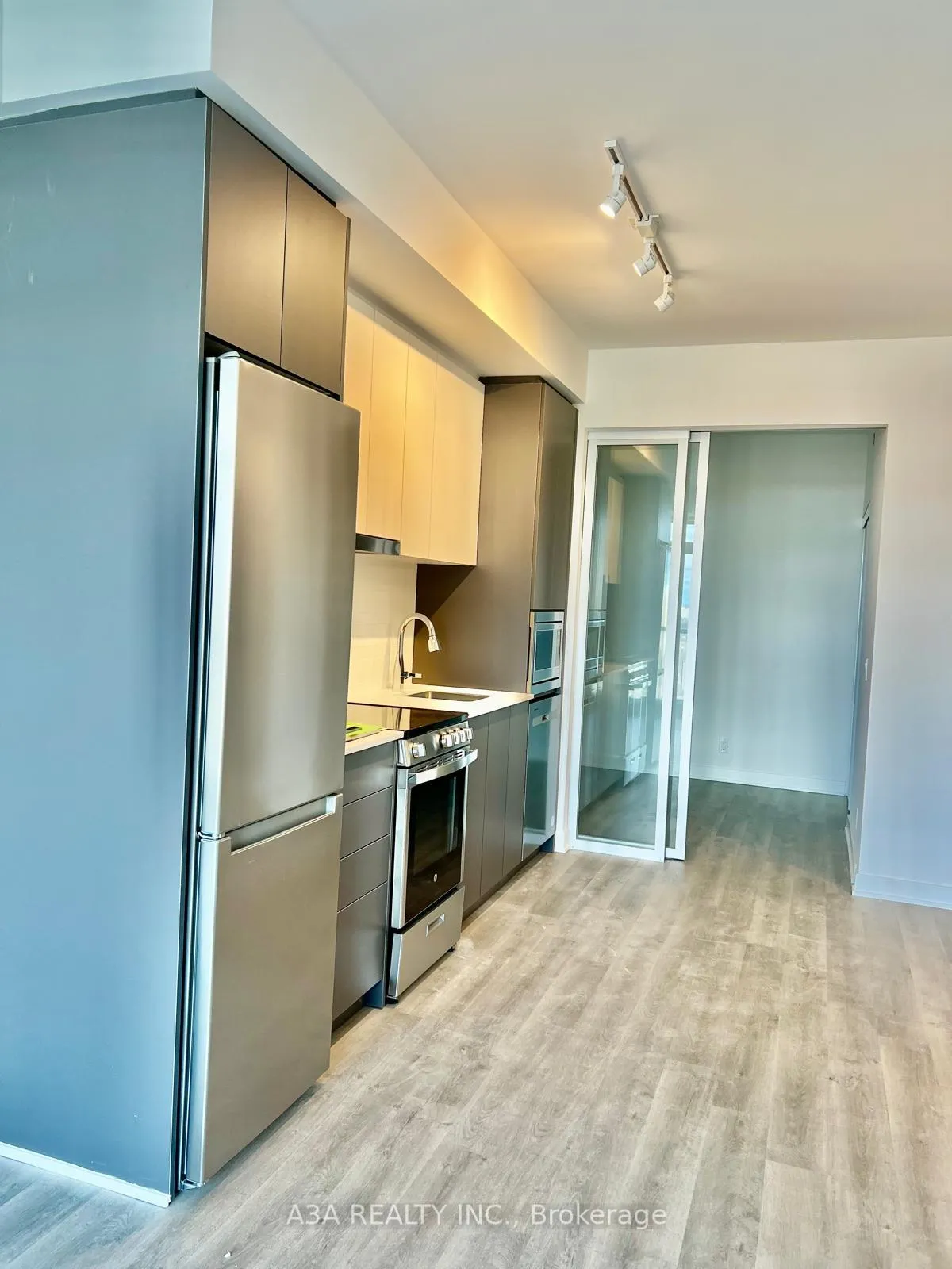 Photo 18 of Unit 1509, 50 Upper Mall Way, Vaughan, Brownridge — HOMEH