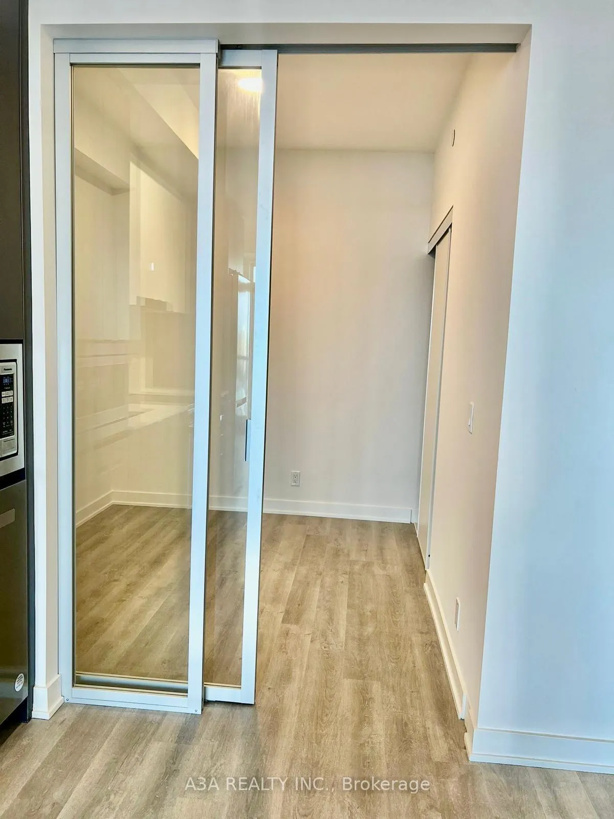 Photo 19 of Unit 1509, 50 Upper Mall Way, Vaughan, Brownridge — HOMEH