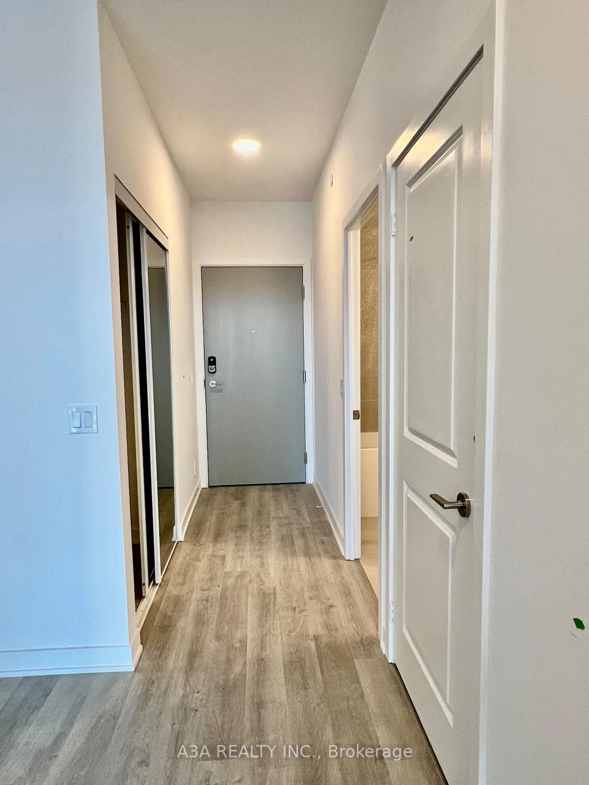 Photo 20 of Unit 1509, 50 Upper Mall Way, Vaughan, Brownridge — HOMEH