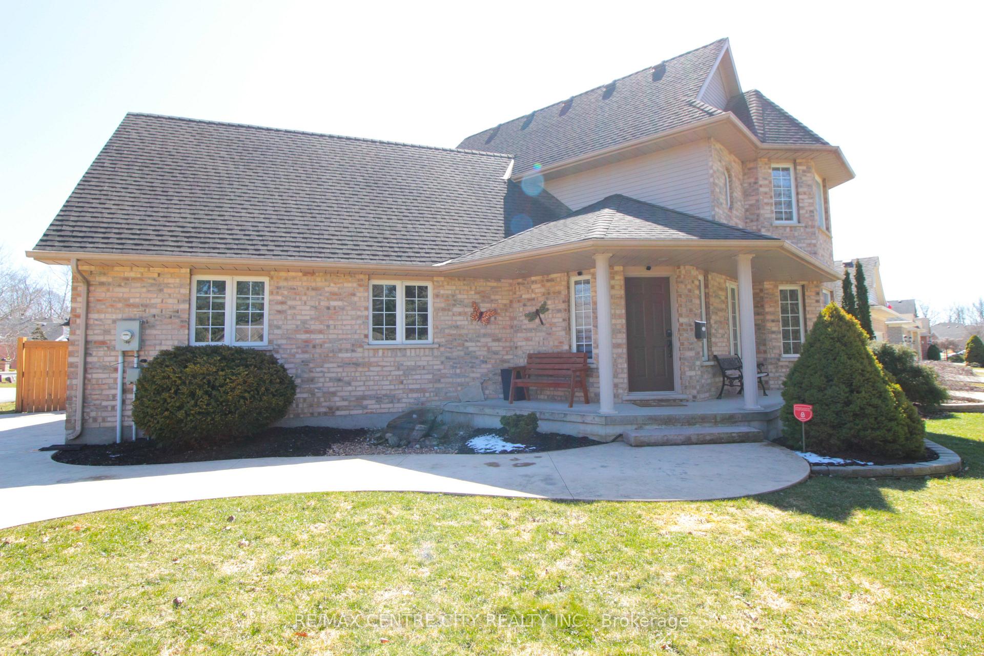 Photo 5 of 25 Symphony Court, Central Elgin, Lynhurst — HOMEH