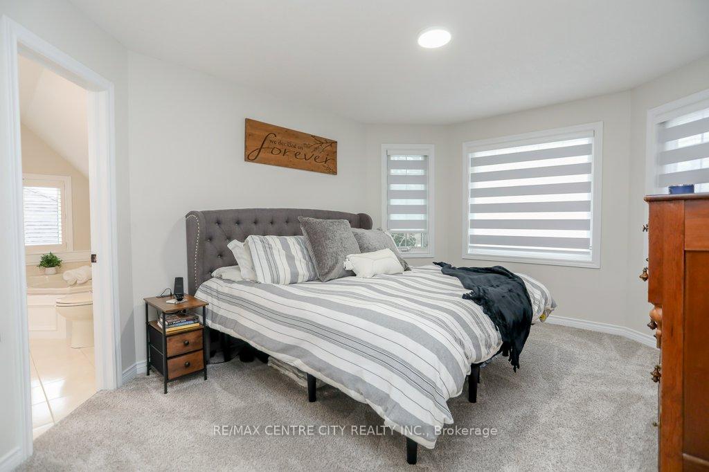 Photo 17 of 25 Symphony Court, Central Elgin, Lynhurst — HOMEH