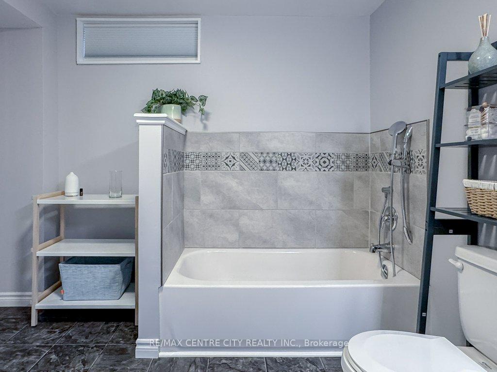 Photo 34 of 25 Symphony Court, Central Elgin, Lynhurst — HOMEH