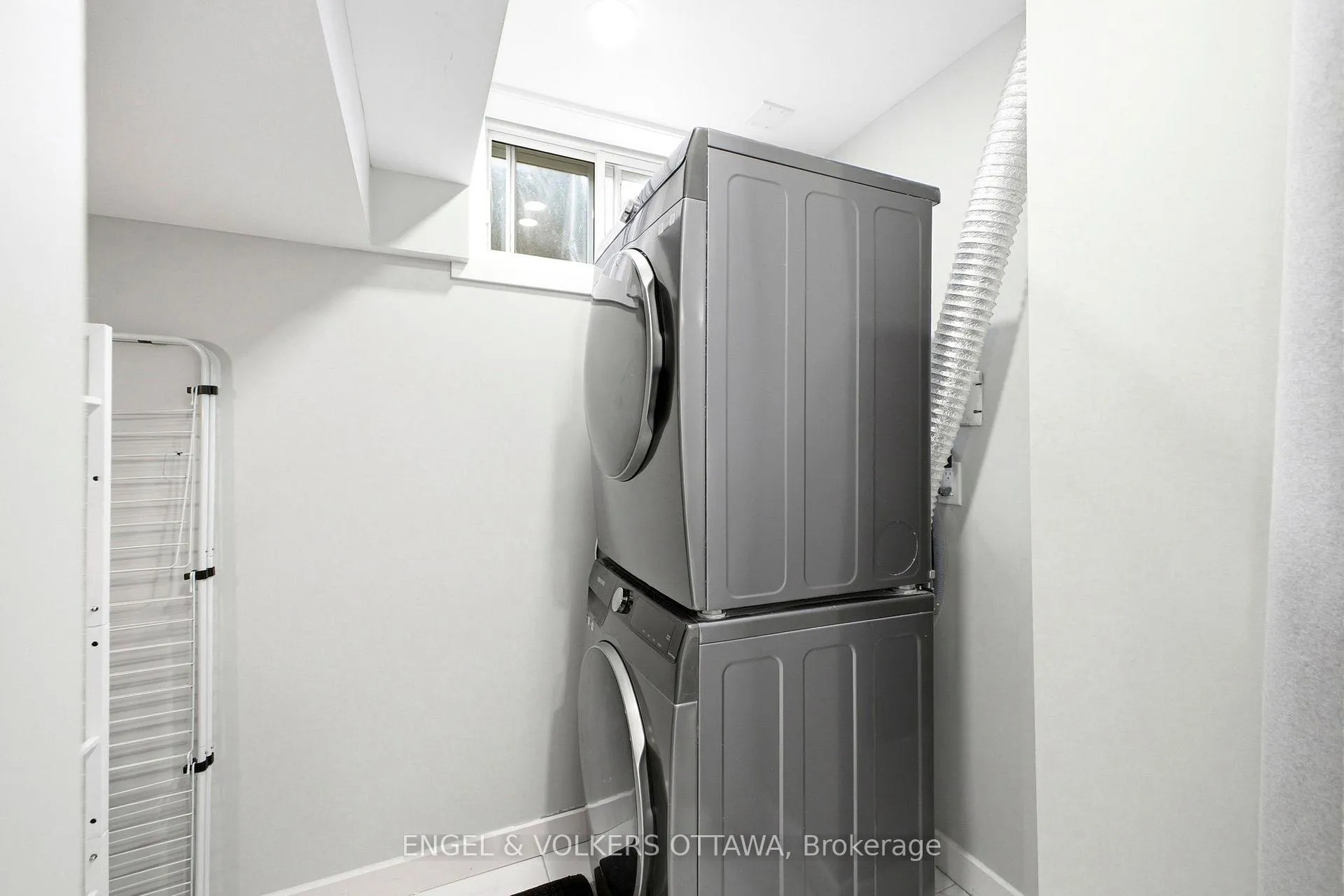 Photo 23 of 1223 Erie Avenue, Ottawa, Ridgemont — HOMEH