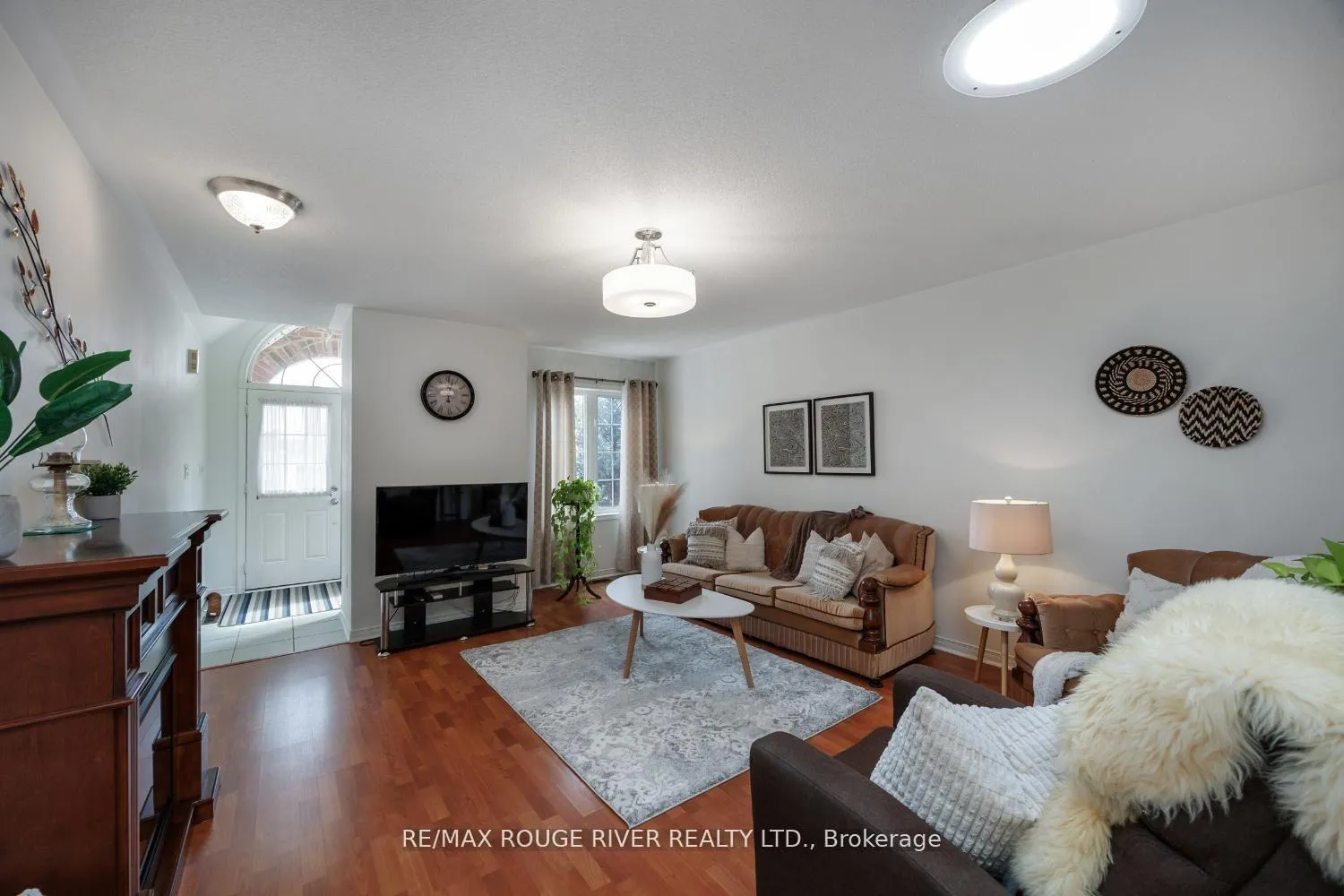 Photo 7 of 1196 Stire Street, Oshawa, Pinecrest — HOMEH