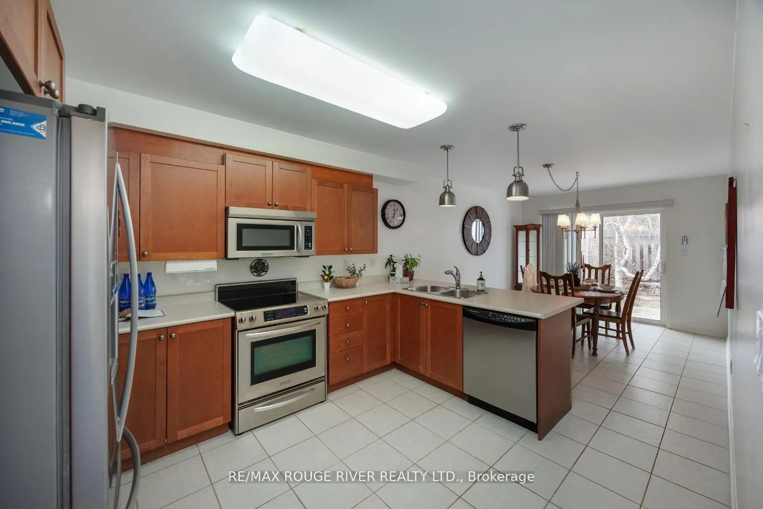 Photo 9 of 1196 Stire Street, Oshawa, Pinecrest — HOMEH