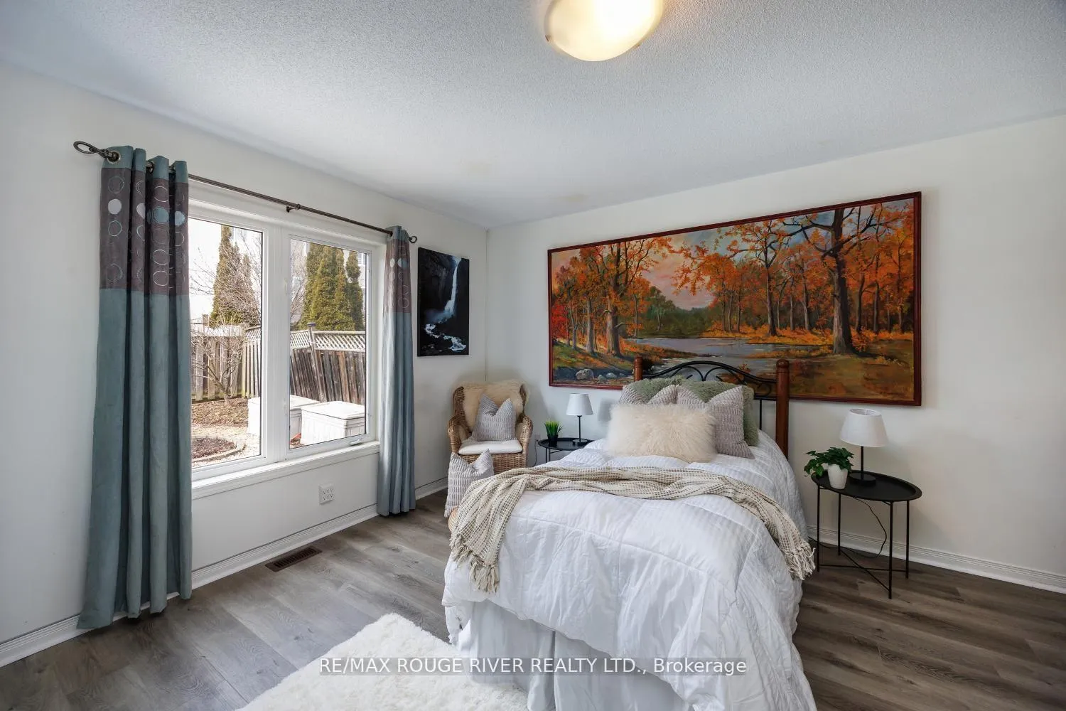 Photo 18 of 1196 Stire Street, Oshawa, Pinecrest — HOMEH