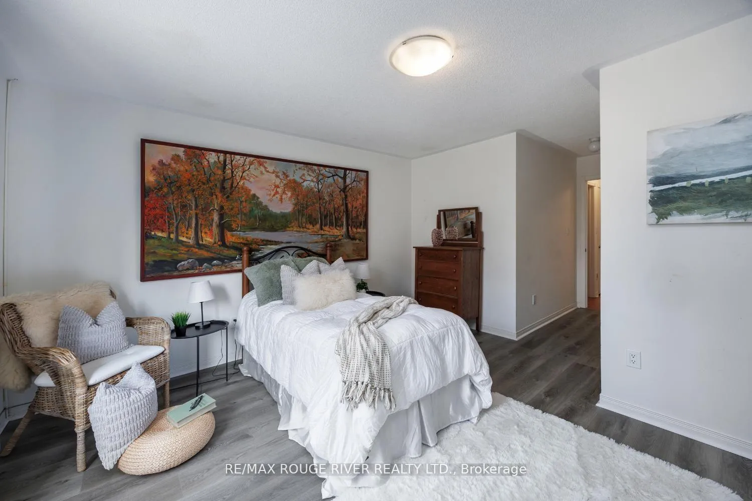 Photo 19 of 1196 Stire Street, Oshawa, Pinecrest — HOMEH
