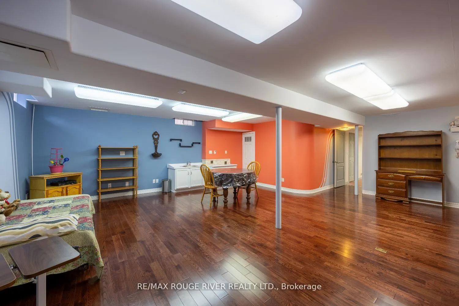 Photo 27 of 1196 Stire Street, Oshawa, Pinecrest — HOMEH