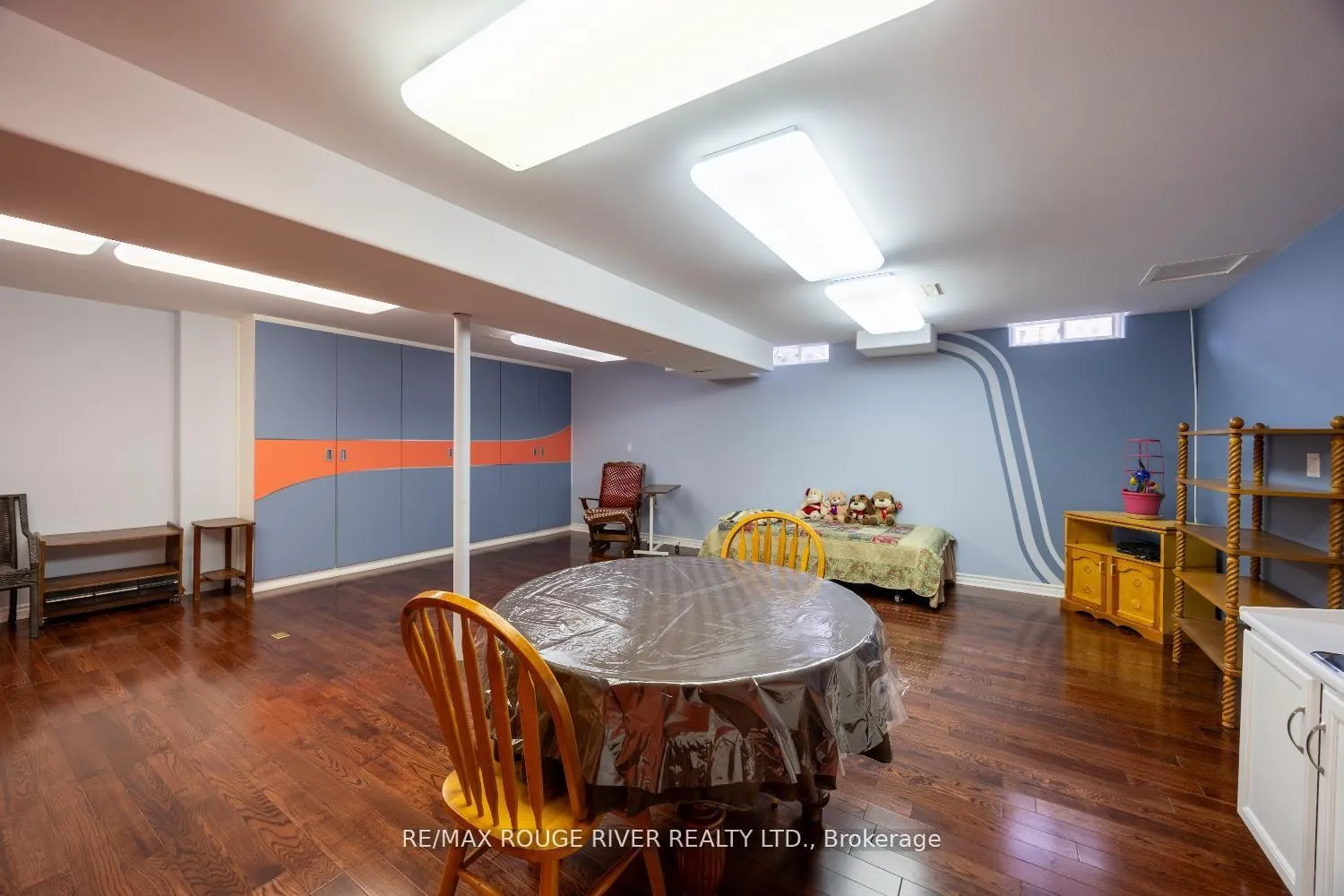 Photo 30 of 1196 Stire Street, Oshawa, Pinecrest — HOMEH