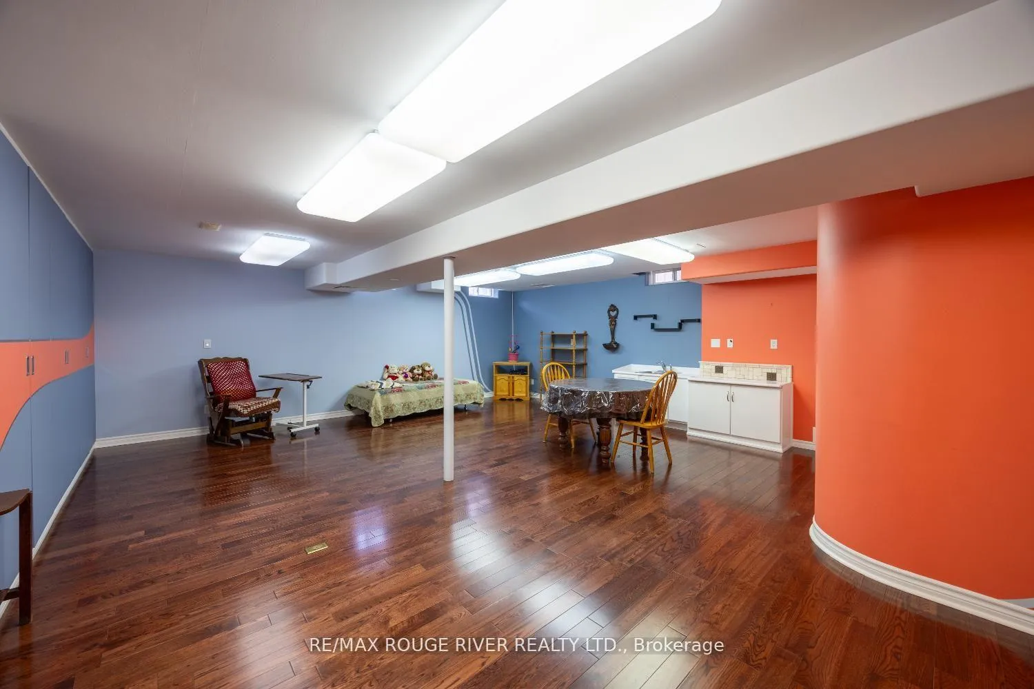 Photo 31 of 1196 Stire Street, Oshawa, Pinecrest — HOMEH