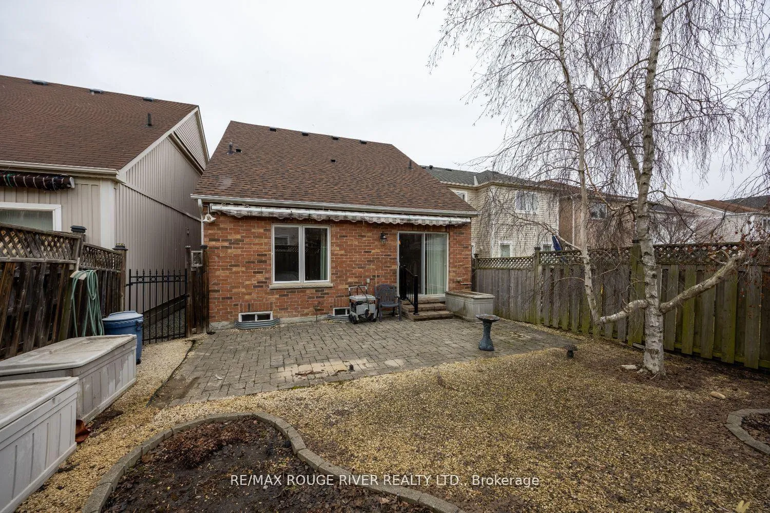 Photo 37 of 1196 Stire Street, Oshawa, Pinecrest — HOMEH