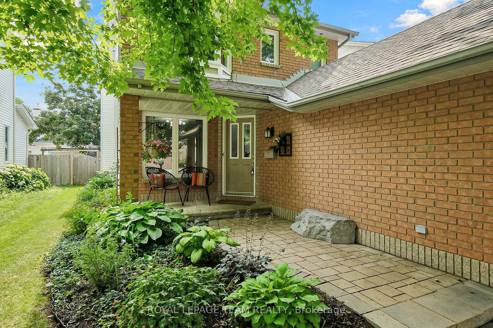 Photo 2 of 22 Avonhurst Avenue, Ottawa, Barrhaven - Longfields — HOMEH
