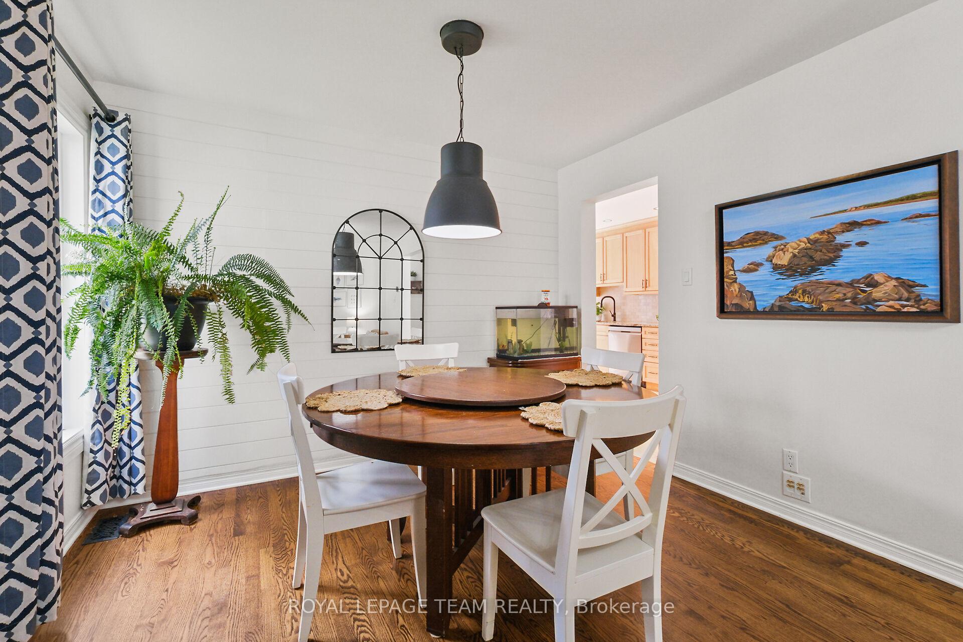 Photo 9 of 22 Avonhurst Avenue, Ottawa, Barrhaven - Longfields — HOMEH