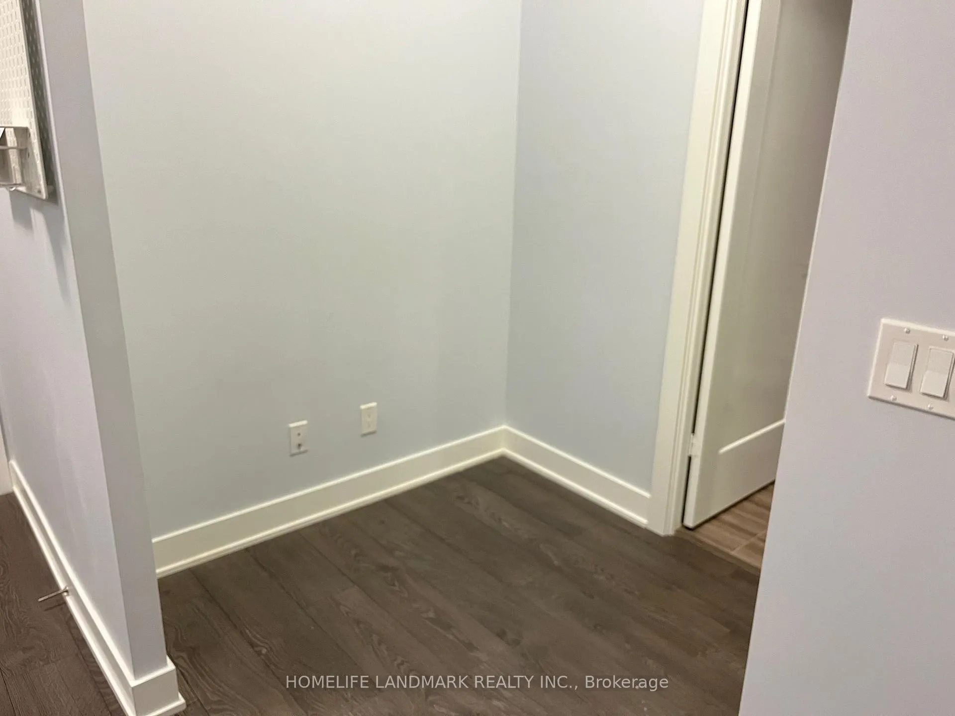 Photo 5 of Unit 1101, 38 Cameron Street, Toronto, Kensington-Chinatown — HOMEH