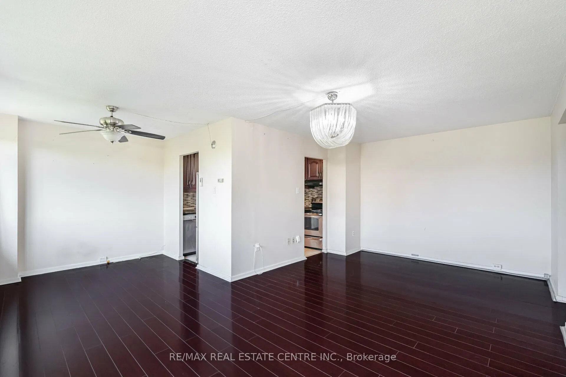 Photo 14 of Unit 607, 10 Sunny Glenway, Toronto, Flemingdon Park — HOMEH