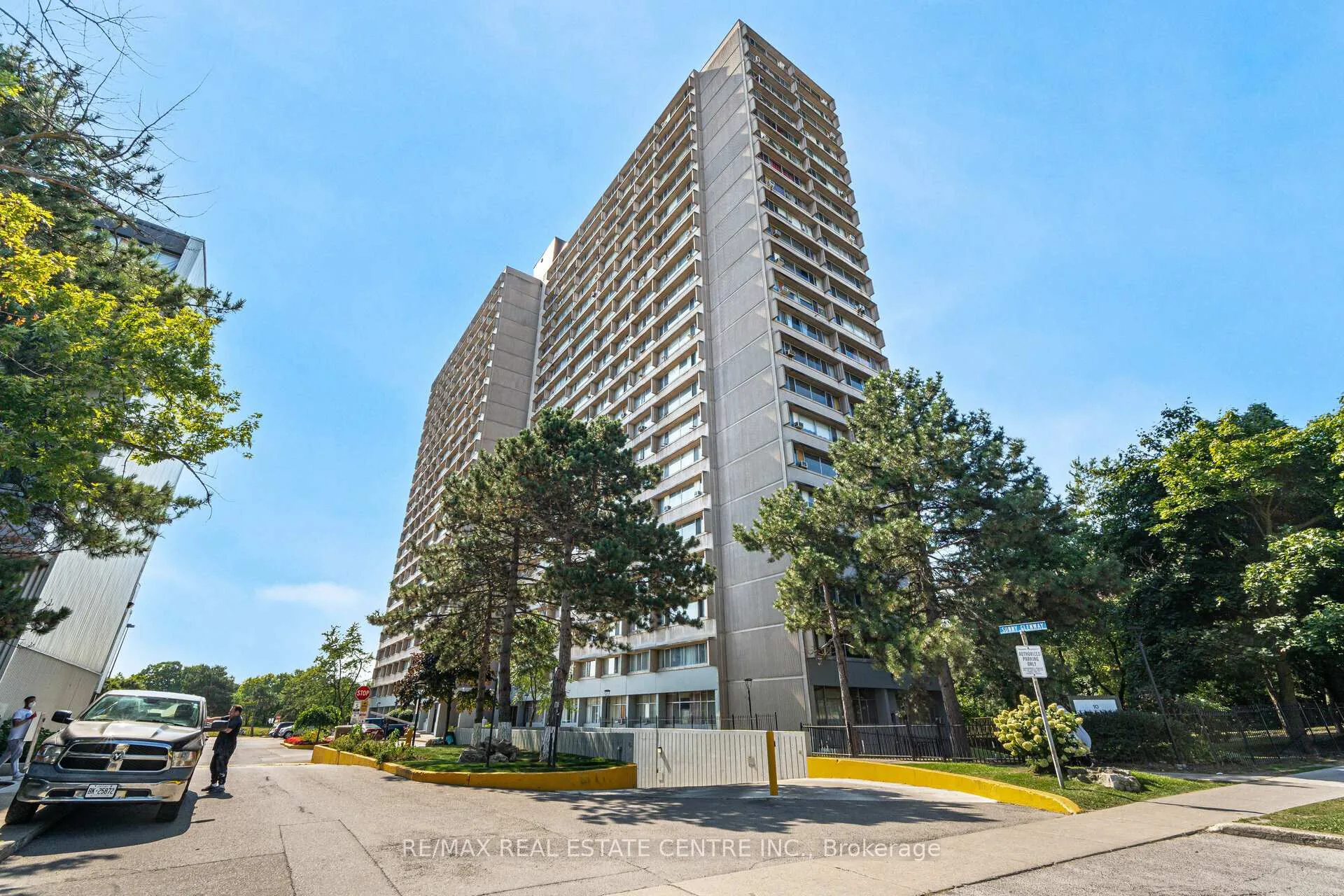 Photo 27 of Unit 607, 10 Sunny Glenway, Toronto, Flemingdon Park — HOMEH
