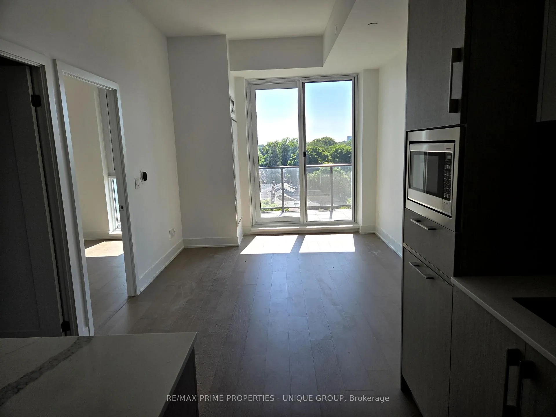 Photo 12 of Unit 806, 8 Manor Road W, Toronto, Yonge-Eglinton — HOMEH