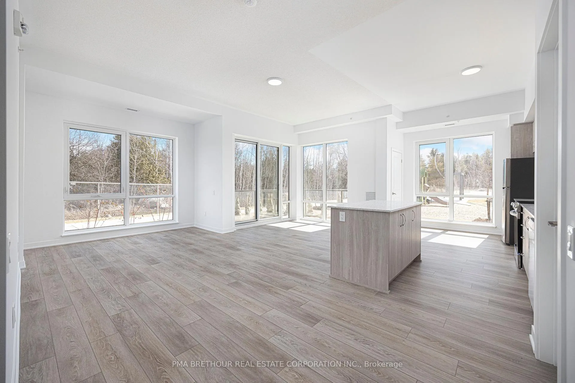 Photo 2 of Unit 105, 385 Arctic Red Drive, Oshawa, Windfields — HOMEH