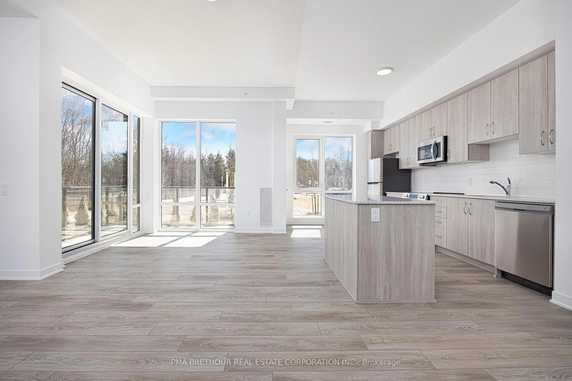 Photo 3 of Unit 105, 385 Arctic Red Drive, Oshawa, Windfields — HOMEH