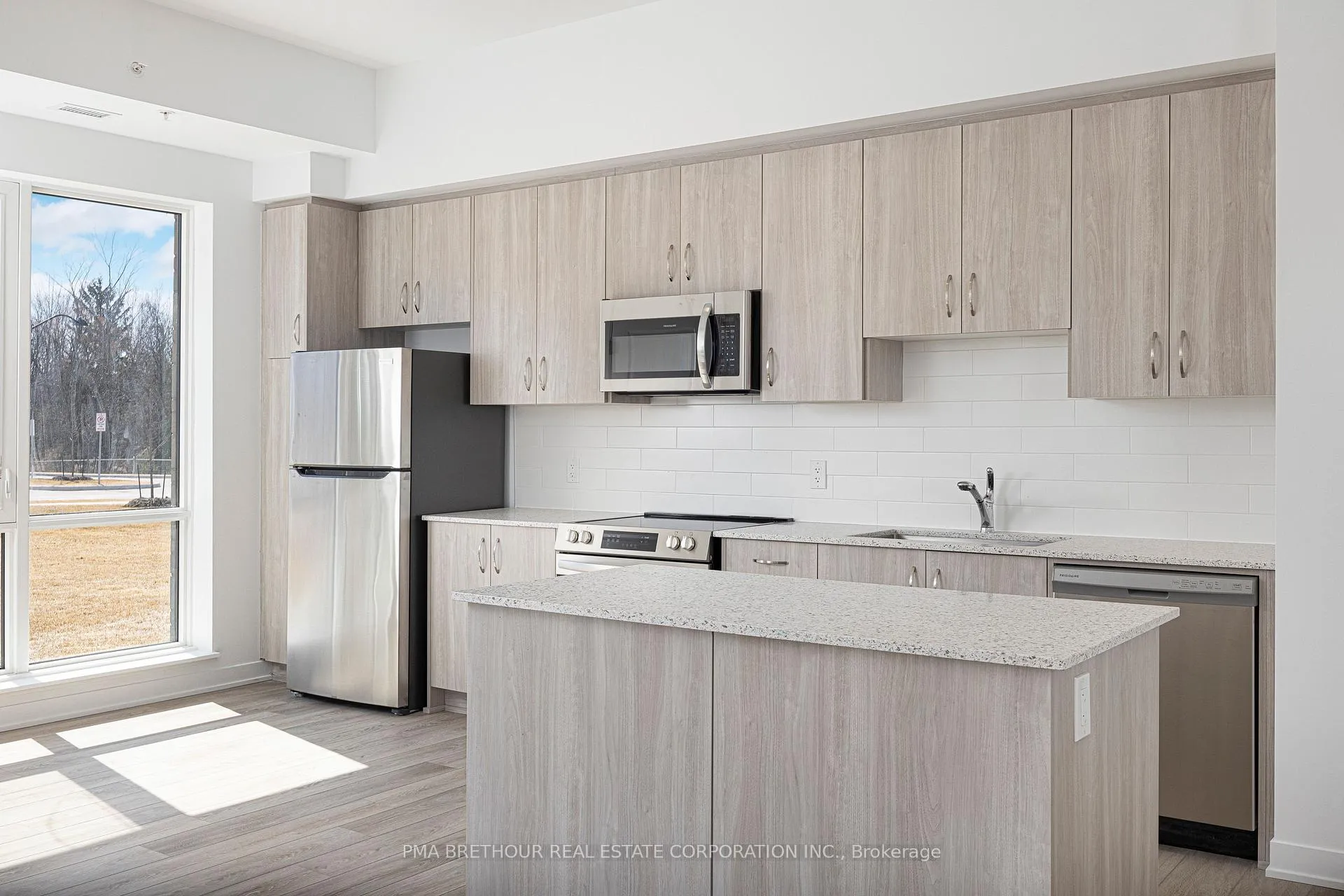 Photo 4 of Unit 105, 385 Arctic Red Drive, Oshawa, Windfields — HOMEH