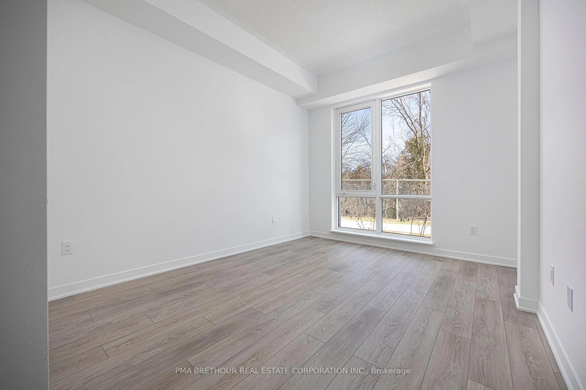 Photo 10 of Unit 105, 385 Arctic Red Drive, Oshawa, Windfields — HOMEH