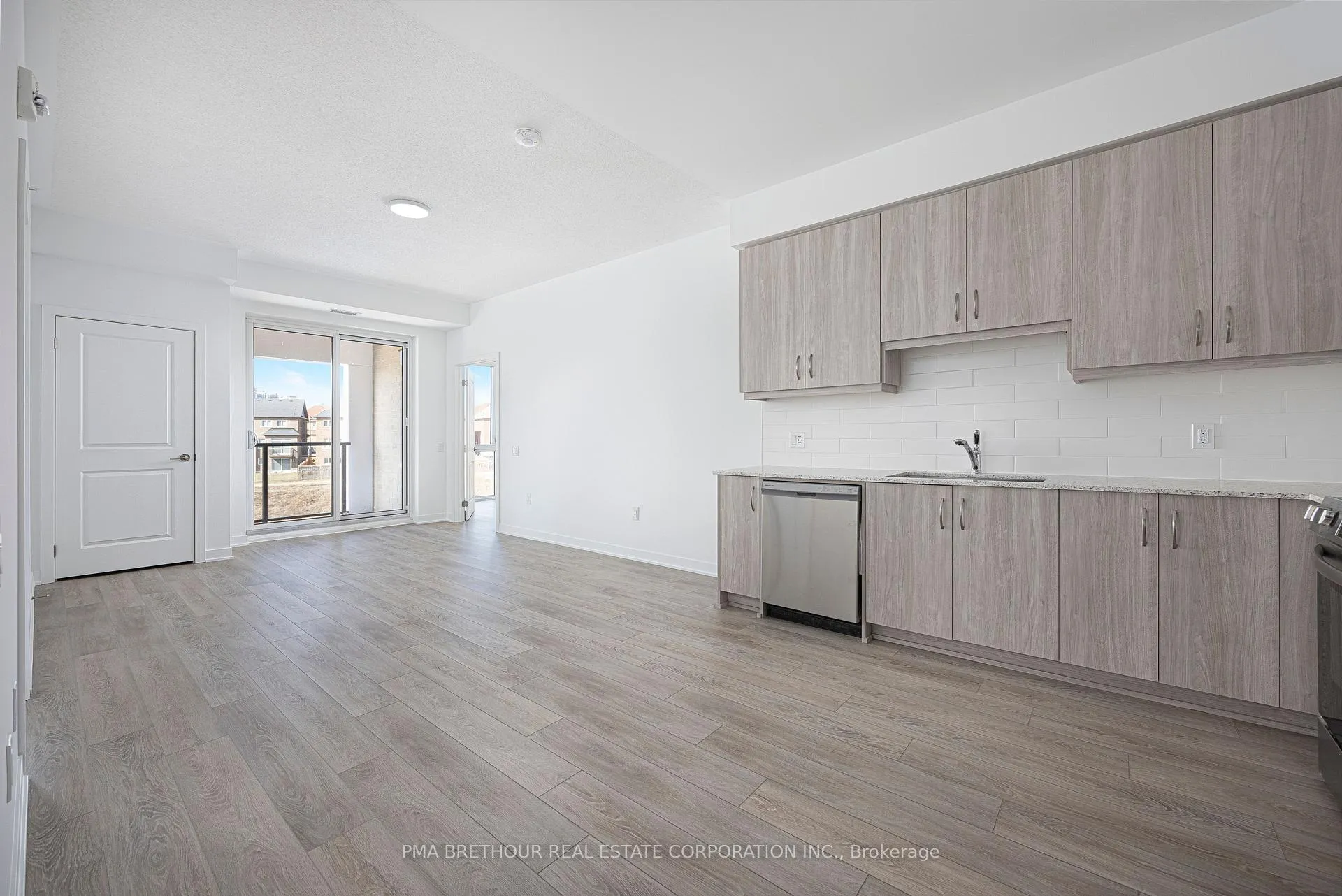Photo 4 of Unit 314, 385 Arctic Red Drive, Oshawa, Windfields — HOMEH