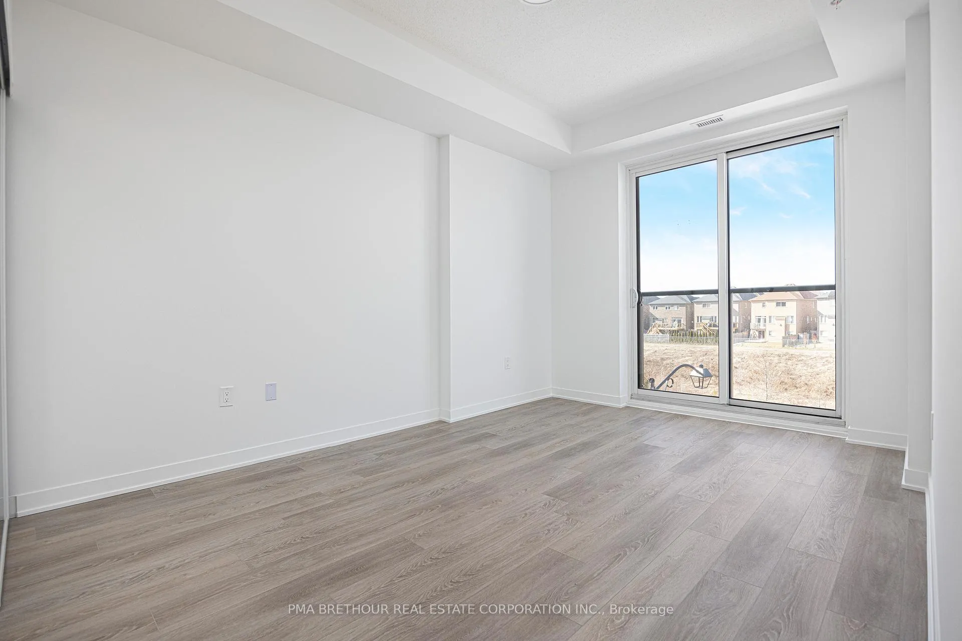 Photo 9 of Unit 314, 385 Arctic Red Drive, Oshawa, Windfields — HOMEH