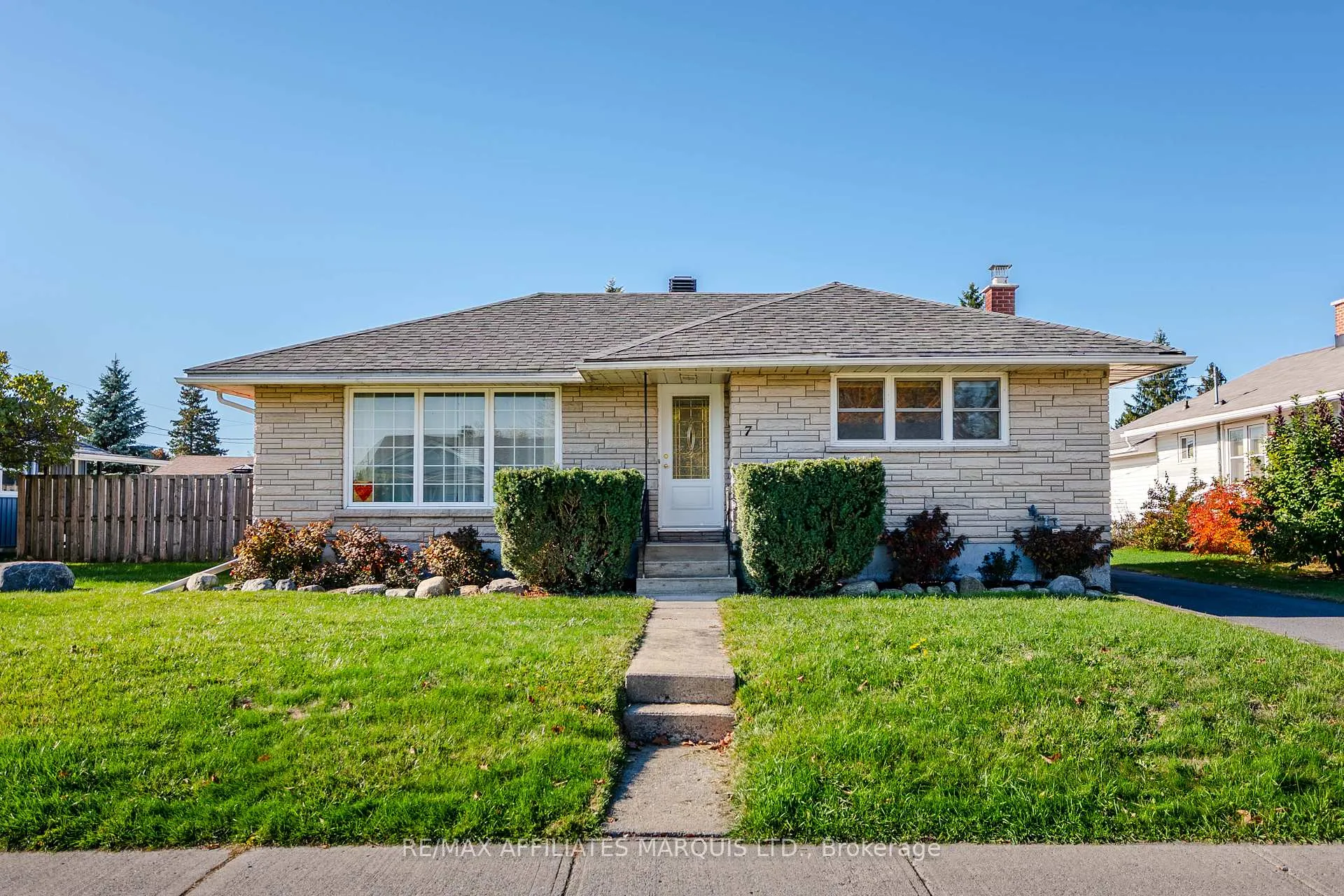 Photo 1 of 7 Farran Drive, South Stormont, Ingleside — HOMEH
