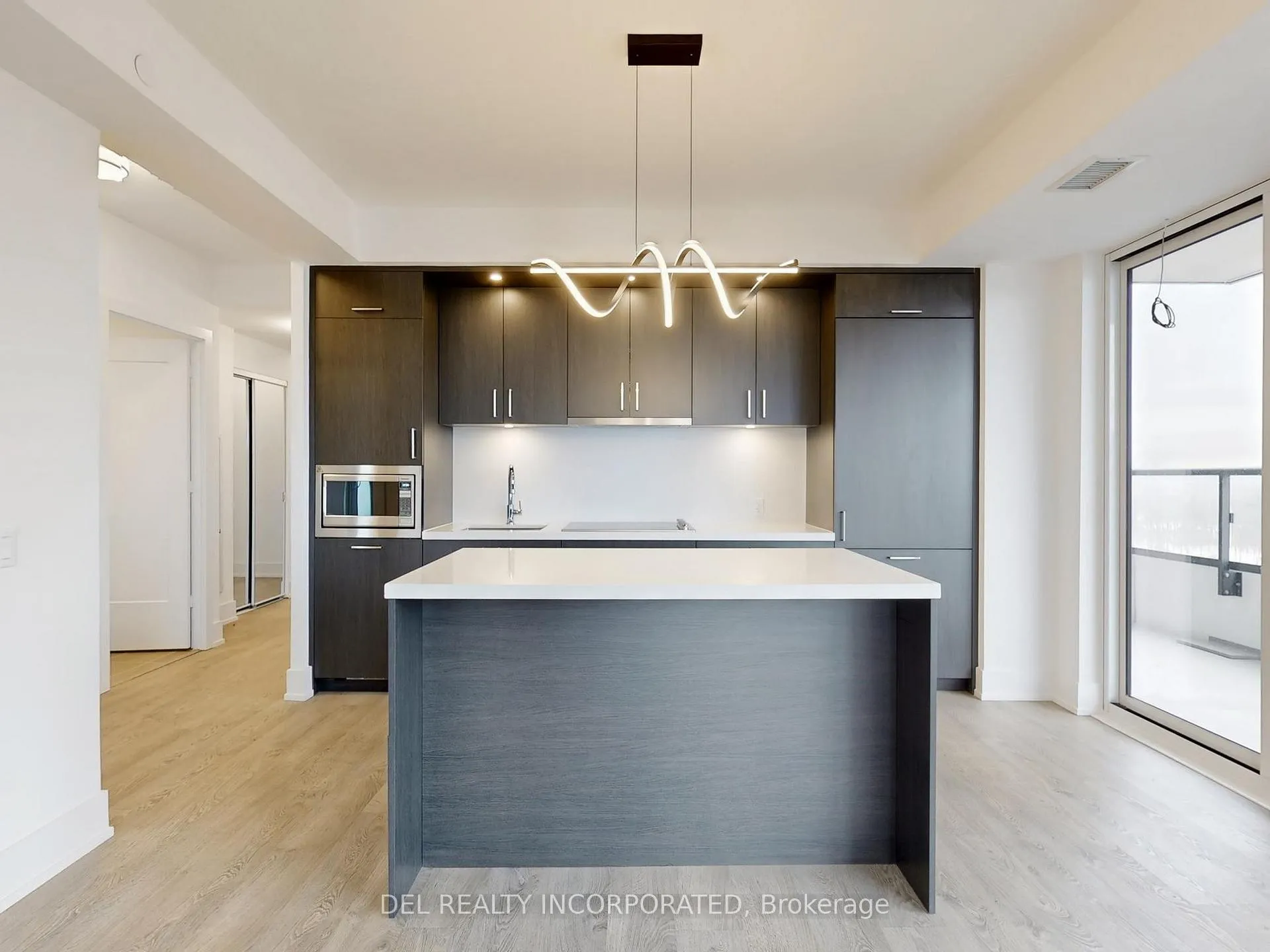 Front of Unit 1204, 10 Inn on the Park Drive