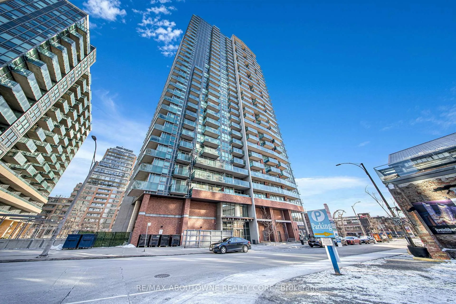 Front of Unit 1713, 150 East Liberty Street