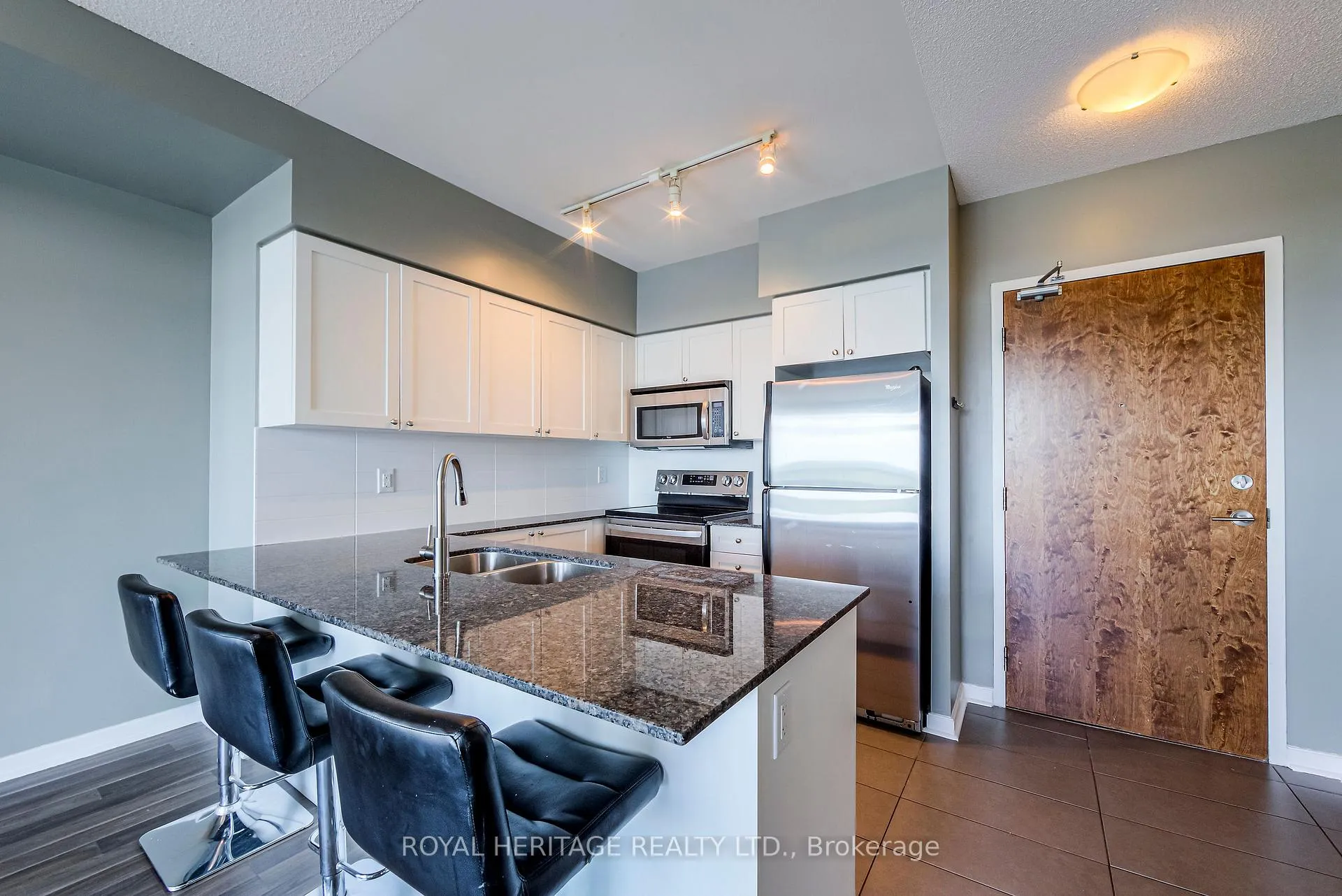 Photo 1 of Unit 1409, 1235 bayly Street, Pickering, Bay Ridges — HOMEH