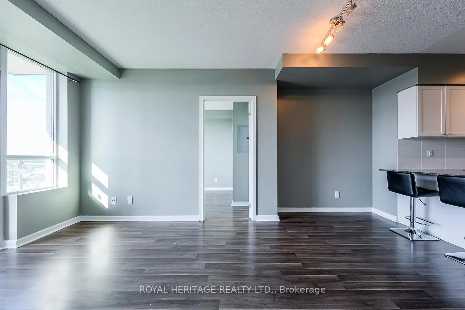 Photo 10 of Unit 1409, 1235 bayly Street, Pickering, Bay Ridges — HOMEH