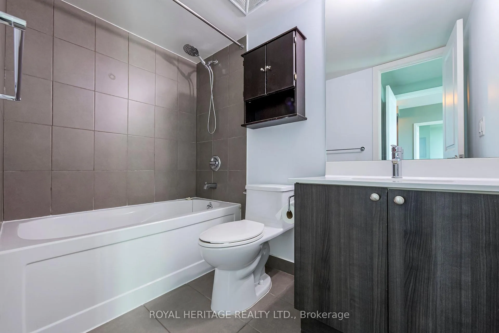 Photo 14 of Unit 1409, 1235 bayly Street, Pickering, Bay Ridges — HOMEH