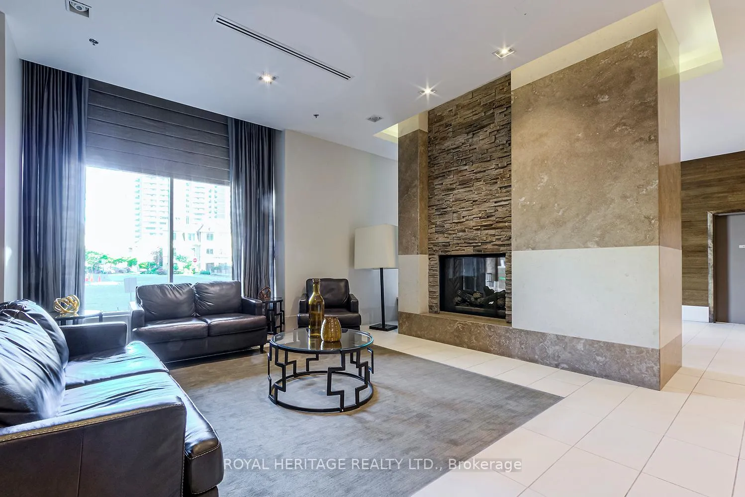 Photo 23 of Unit 1409, 1235 bayly Street, Pickering, Bay Ridges — HOMEH